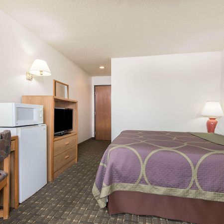 Super 8 By Wyndham Florence Co Exterior photo