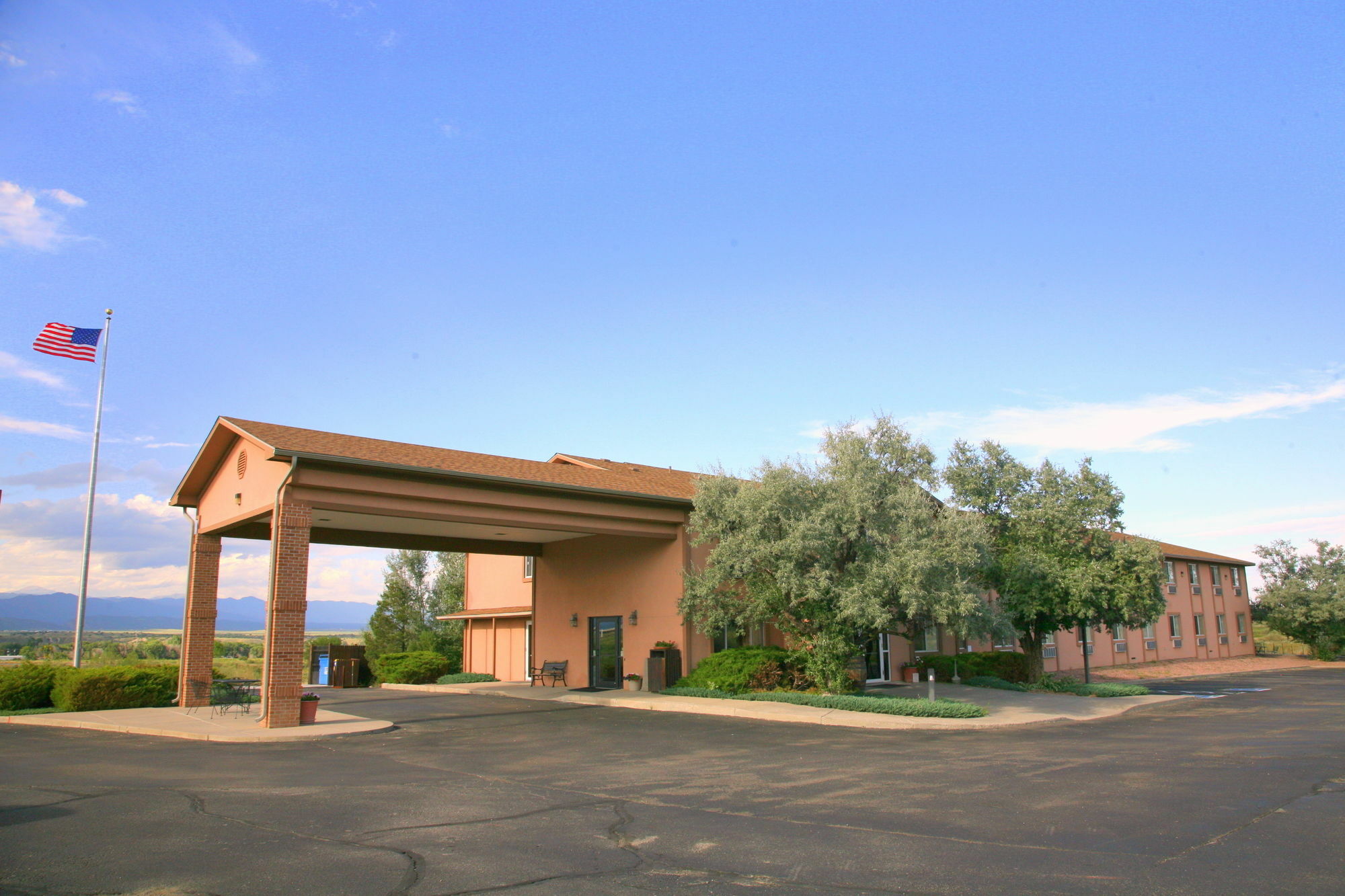 Super 8 By Wyndham Florence Co Exterior photo